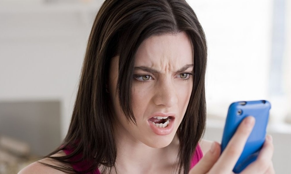 Why Dating Apps are a challenge for women